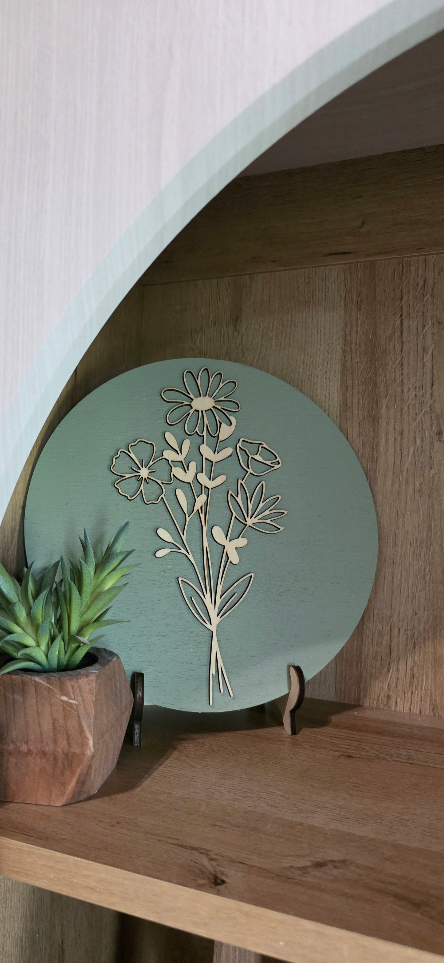 Wildflower Decor – Round Wood Floral Decor, Layered Flower Bouquet on Painted Circle, Rustic Farmhouse Gift