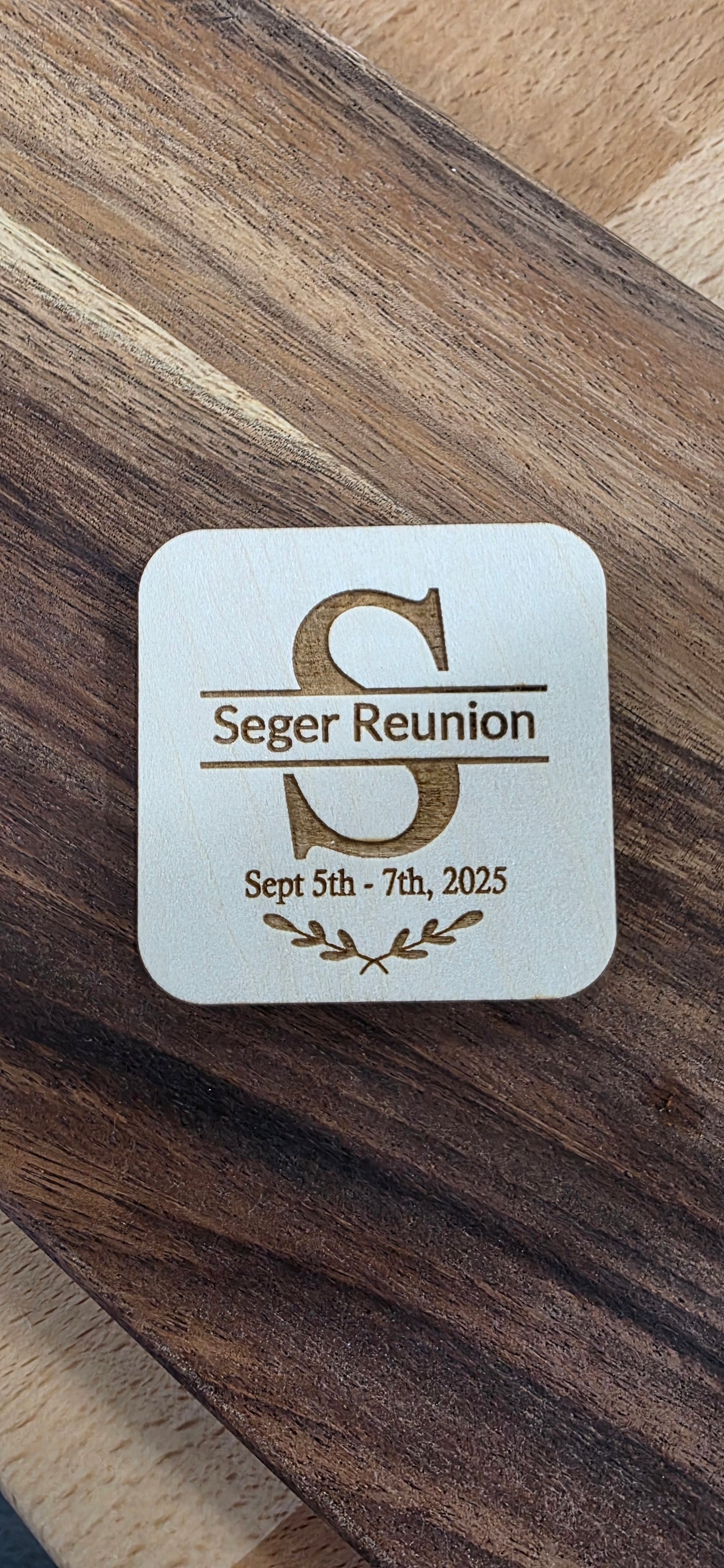 Personalized Wooden Event Magnets – Wedding, Anniversary, Family Reunion Favors