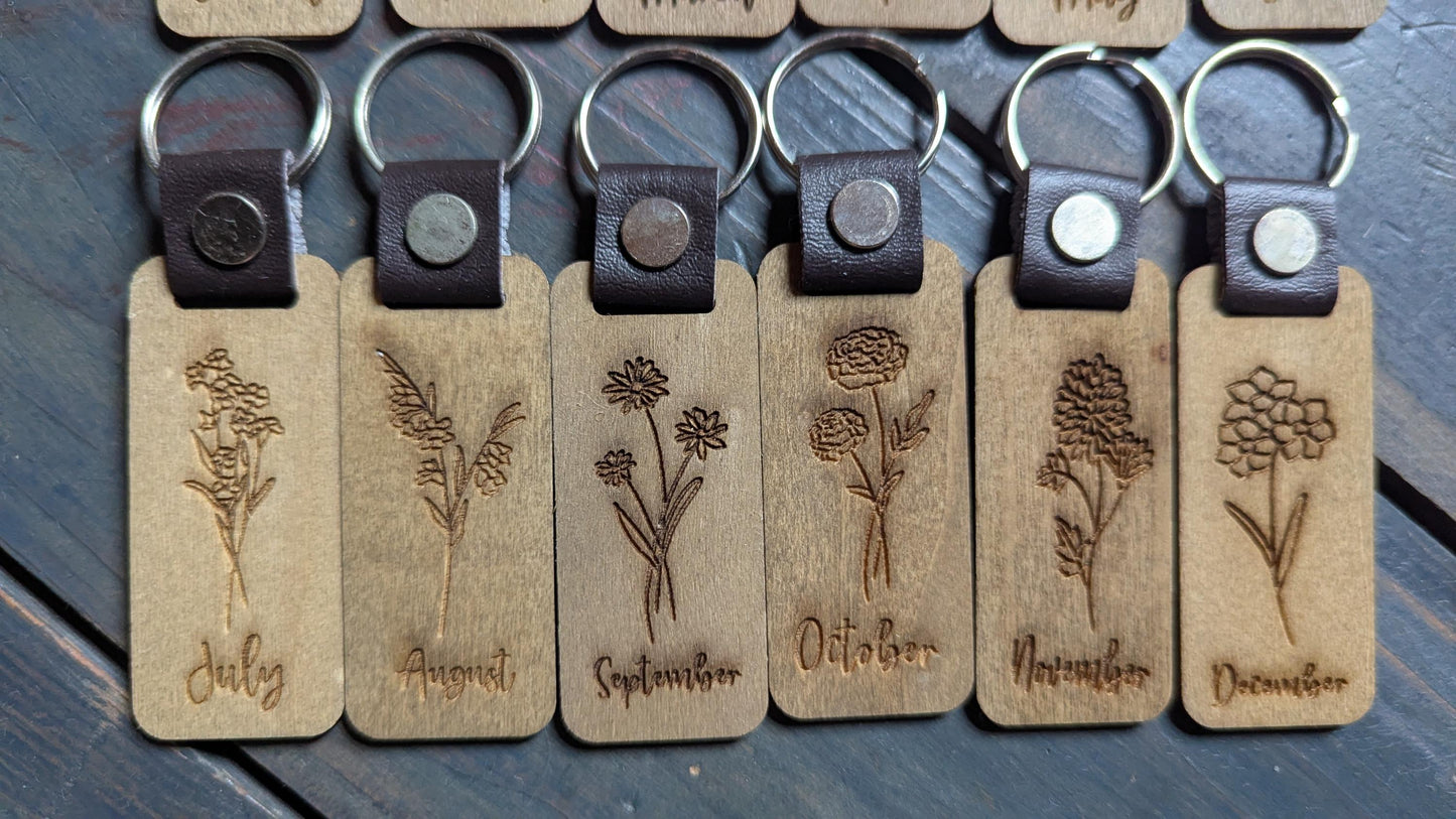 Personalized Birth Month Flower Keychain – Handcrafted Wooden Floral Key Ring with Engraved Monthly Blooms – Custom Gift for Her or Him